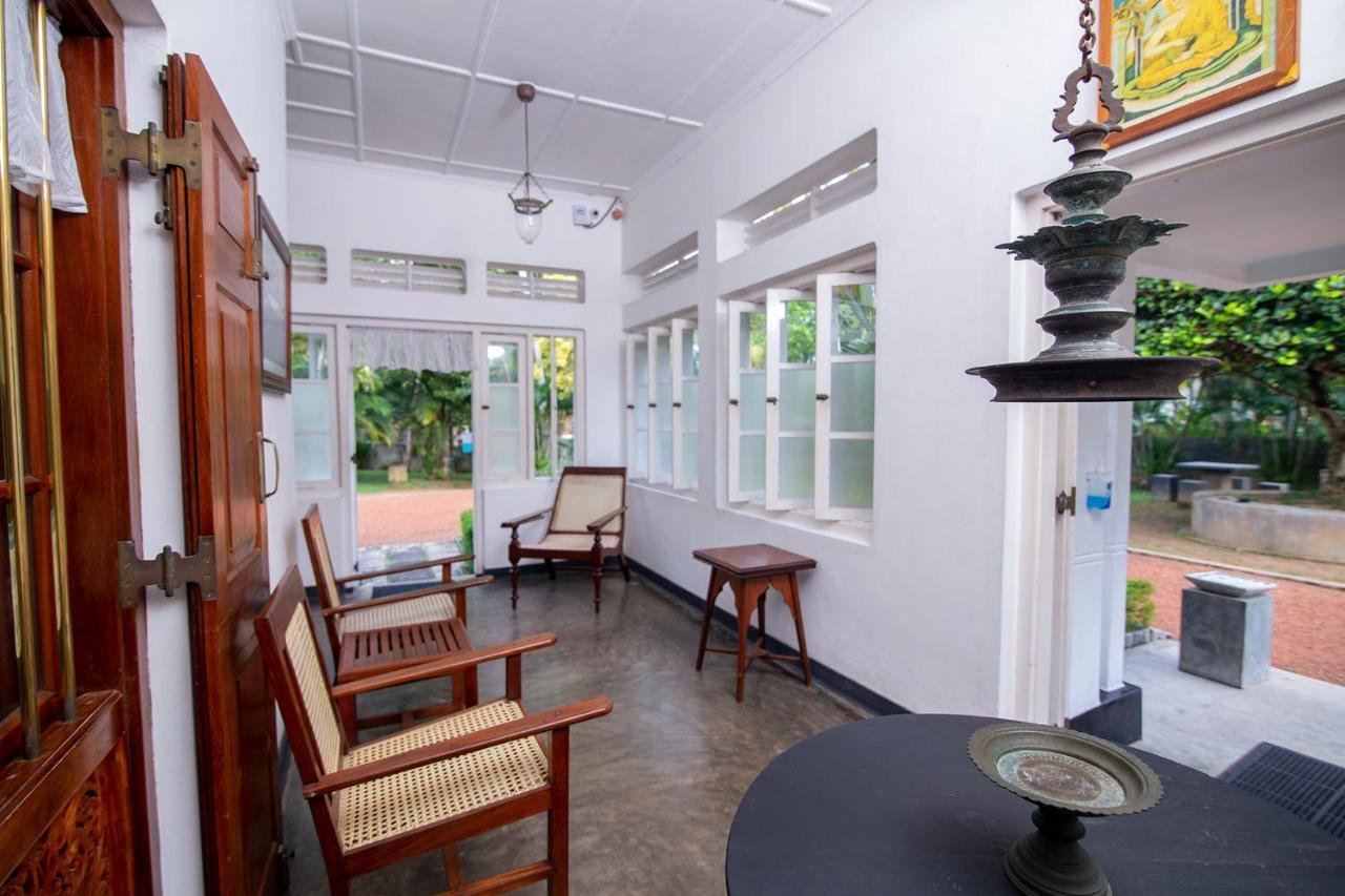 Village Headman'S Five Bedrooms Entire Bungalow Induruwa Exterior photo