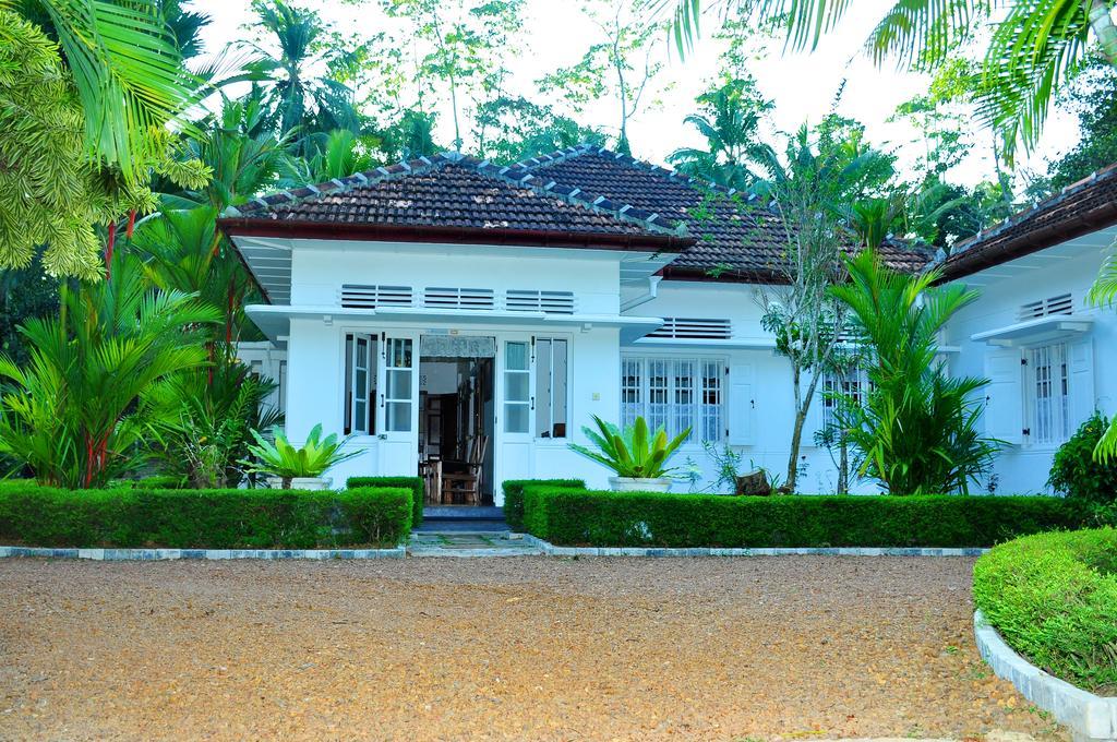 Village Headman'S Five Bedrooms Entire Bungalow Induruwa Exterior photo