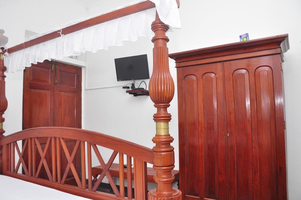 Village Headman'S Five Bedrooms Entire Bungalow Induruwa Exterior photo